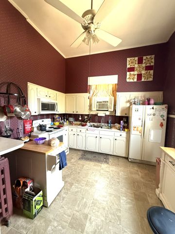 527 7th St, S, Mayfield, KY 42066