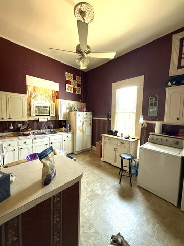 527 7th St, S, Mayfield, KY 42066