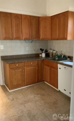 203 woodbridge Avenue 1, Metuchen, NJ 08840