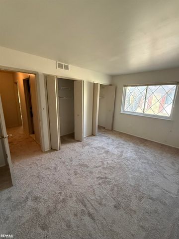 29225 Hayes Road 11, Warren, MI 48088