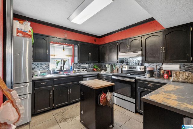 1024 RUSSELL DRIVE, Weaver, AL 36277