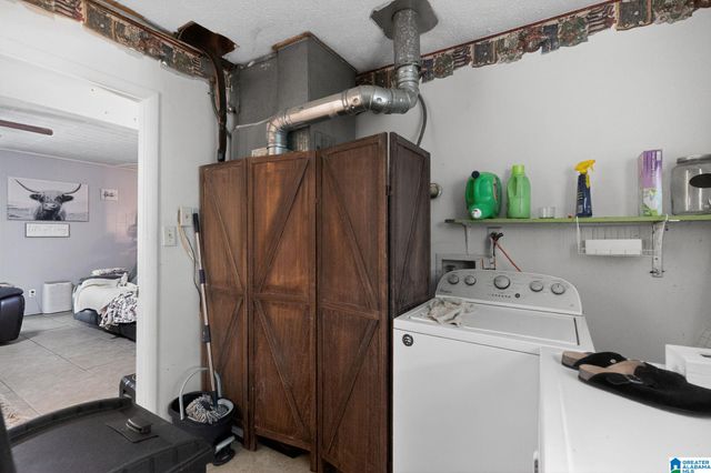 1024 RUSSELL DRIVE, Weaver, AL 36277