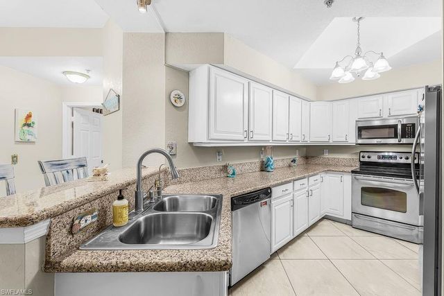 12505 McGregor BLVD 107, Fort Myers, FL 33919