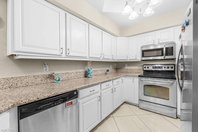 12505 McGregor BLVD 107, Fort Myers, FL 33919