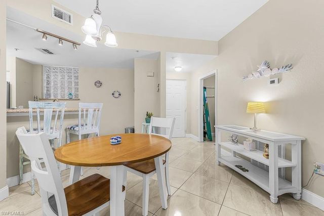 12505 McGregor BLVD 107, Fort Myers, FL 33919