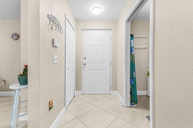 12505 McGregor BLVD 107, Fort Myers, FL 33919