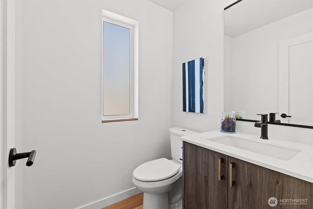 2212 Broadway E, Seattle, WA 98102