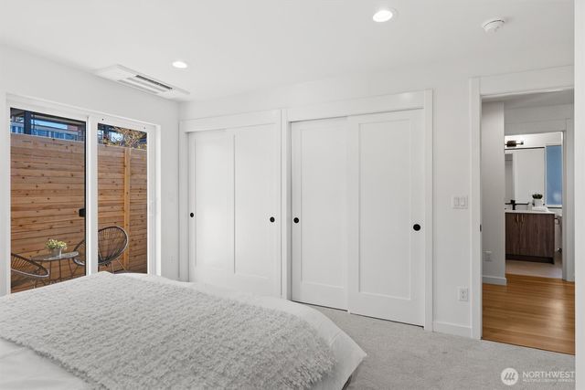 2212 Broadway E, Seattle, WA 98102