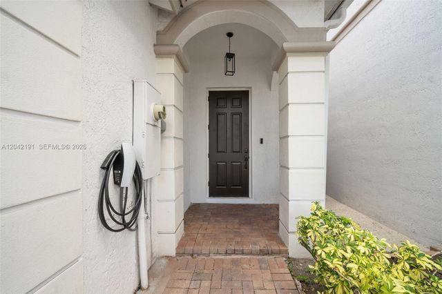 10743 NW 78th Terrace, Doral, FL 33178