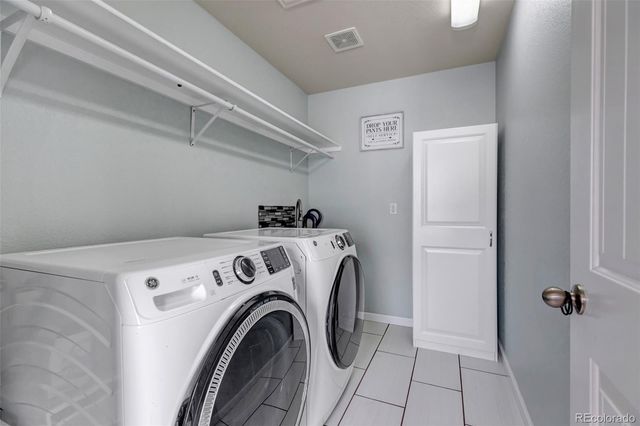 25150 E Ottawa Drive, Aurora, CO 80016