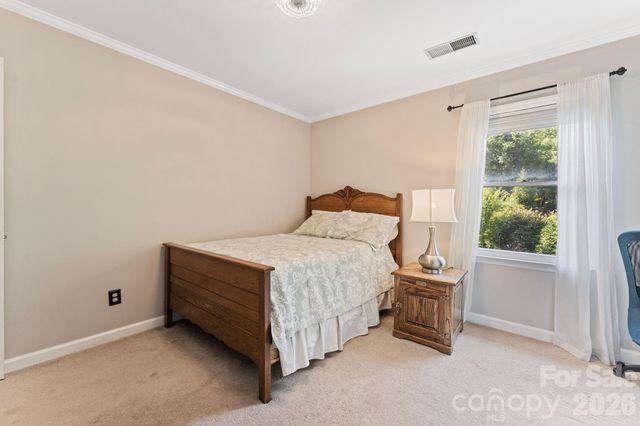 1006 Chelsea Place, Matthews, NC 28105