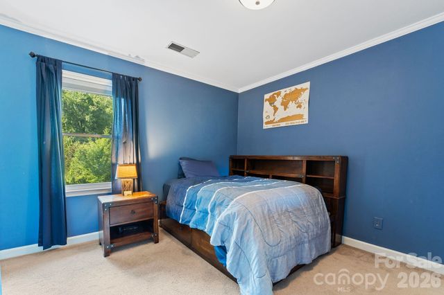1006 Chelsea Place, Matthews, NC 28105