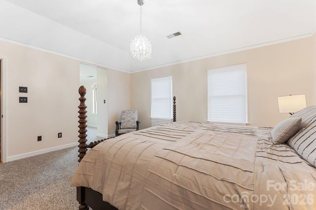 1006 Chelsea Place, Matthews, NC 28105