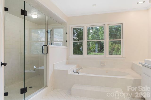 1006 Chelsea Place, Matthews, NC 28105