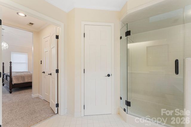 1006 Chelsea Place, Matthews, NC 28105