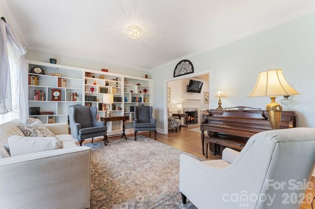 1006 Chelsea Place, Matthews, NC 28105