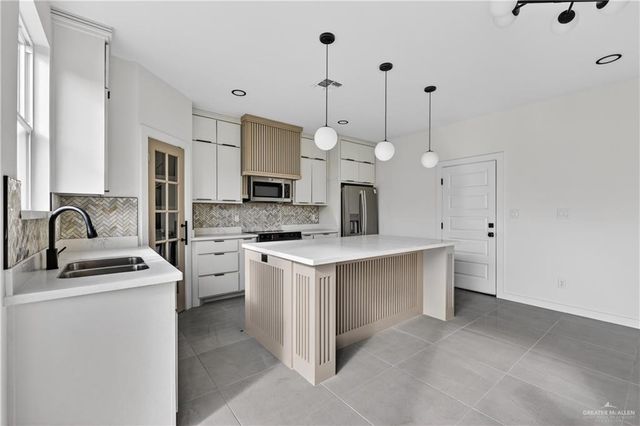 3501 S L Street, Mcallen, TX 78503