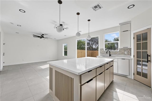 3501 S L Street, Mcallen, TX 78503