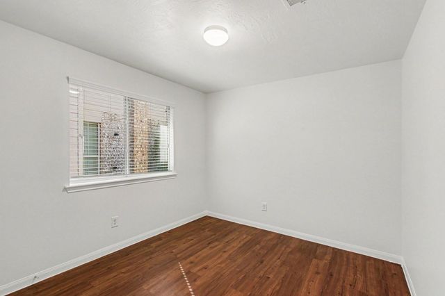 2710 Bammelwood Drive, Houston, TX 77014