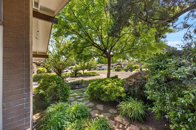 6301 Longridge Way, Sacramento, CA 95831