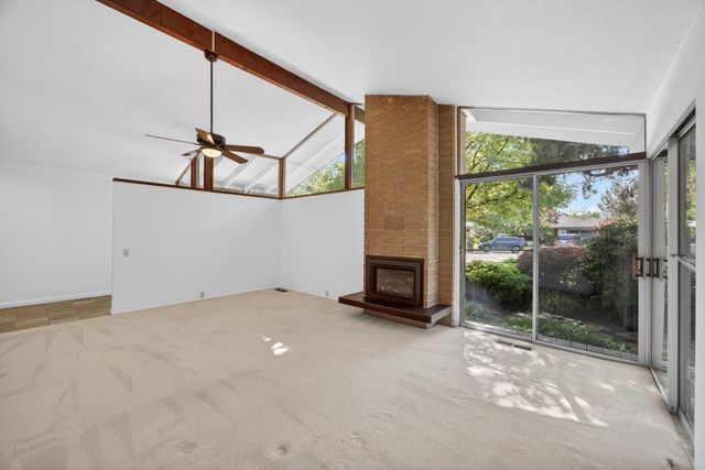 6301 Longridge Way, Sacramento, CA 95831