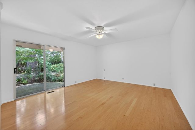 6301 Longridge Way, Sacramento, CA 95831
