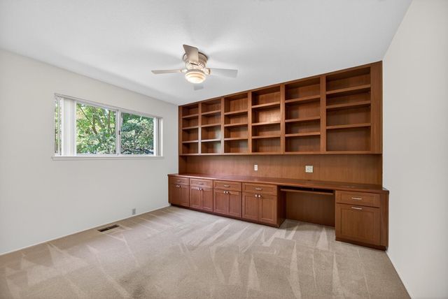6301 Longridge Way, Sacramento, CA 95831