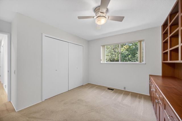 6301 Longridge Way, Sacramento, CA 95831