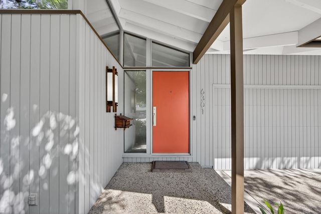 6301 Longridge Way, Sacramento, CA 95831