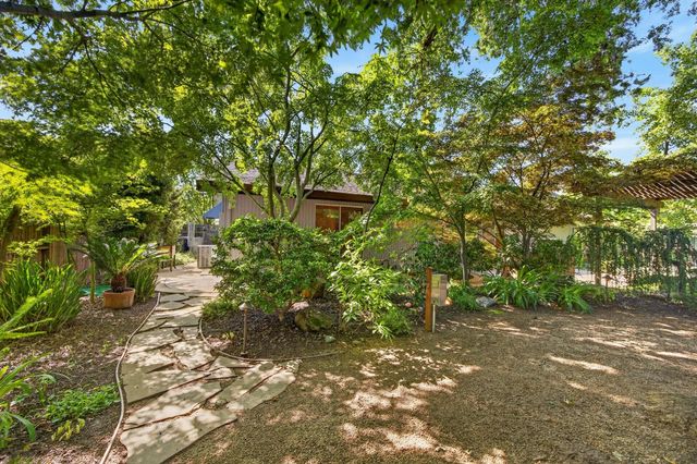 6301 Longridge Way, Sacramento, CA 95831