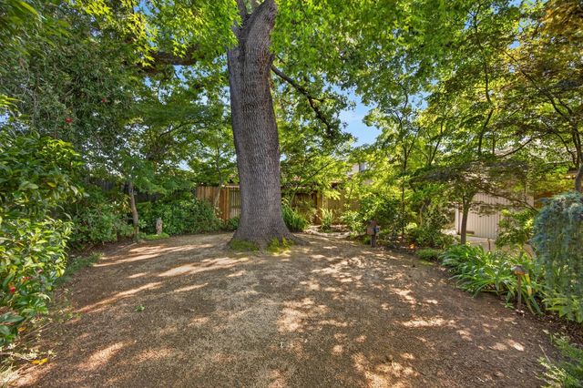 6301 Longridge Way, Sacramento, CA 95831