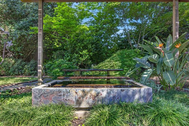 6301 Longridge Way, Sacramento, CA 95831