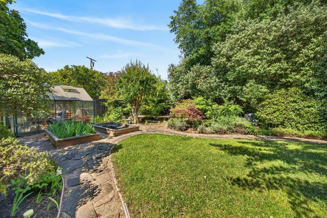 6301 Longridge Way, Sacramento, CA 95831