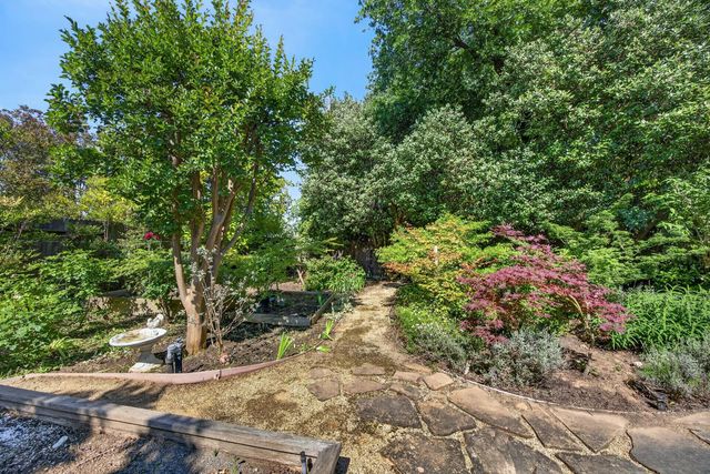 6301 Longridge Way, Sacramento, CA 95831