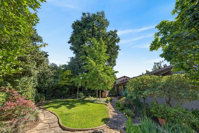 6301 Longridge Way, Sacramento, CA 95831