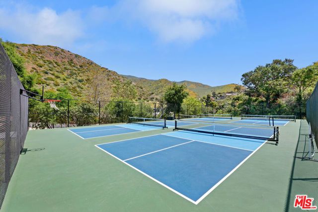 6328 Frondosa Drive, Malibu, CA 90265