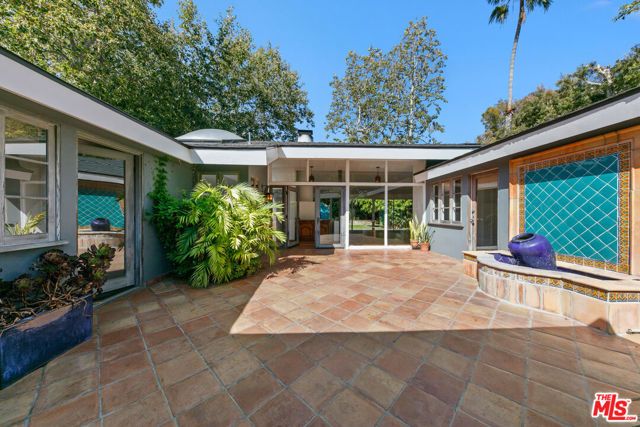6328 Frondosa Drive, Malibu, CA 90265