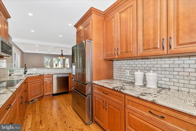 11378 CANARY DR, Ijamsville, MD 21754