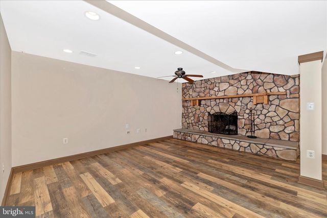 11378 CANARY DR, Ijamsville, MD 21754