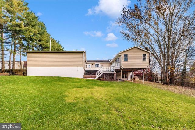 11378 CANARY DR, Ijamsville, MD 21754