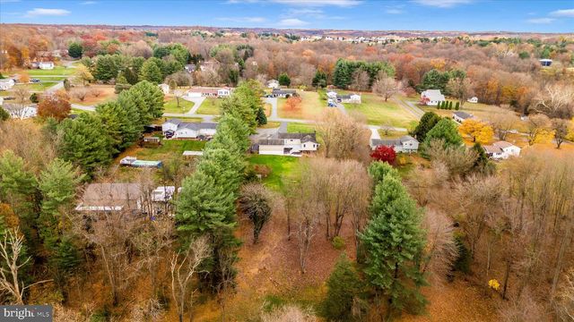 11378 CANARY DR, Ijamsville, MD 21754