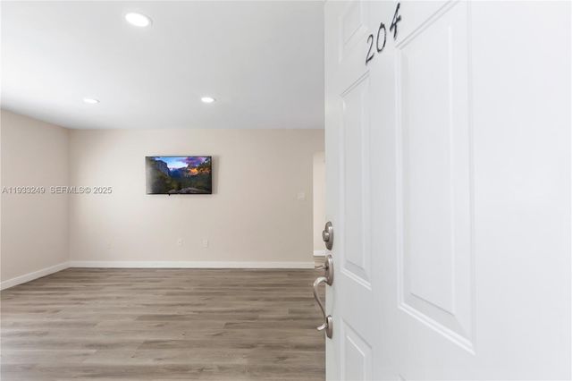 3101 SW 27th Ave 204, Miami, FL 33133