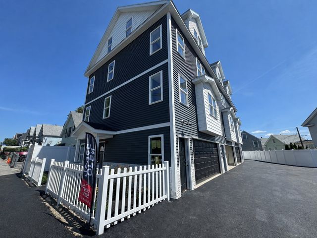 562 Gorham Street 05, Lowell, MA 01852