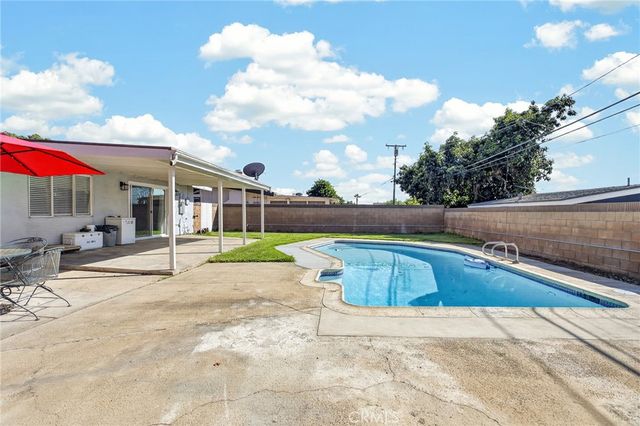645 S Eastbury Avenue, Covina, CA 91723
