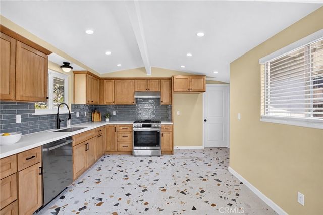 645 S Eastbury Avenue, Covina, CA 91723