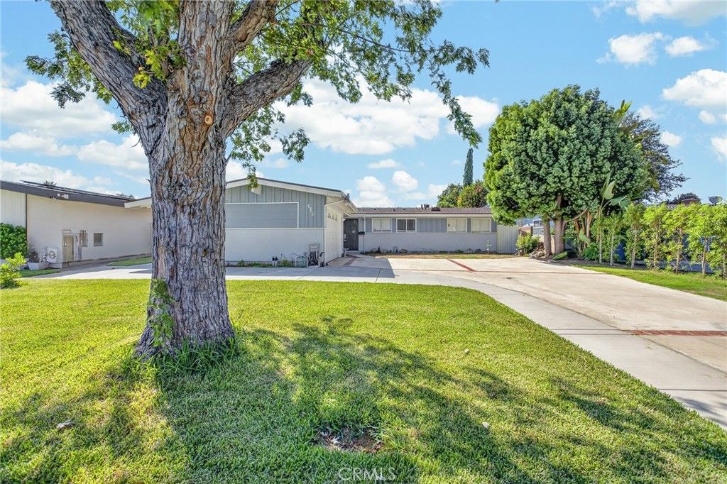 645 S Eastbury Avenue, Covina, CA 91723