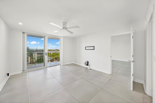 3051 NE 48th St 404, Fort Lauderdale, FL 33308