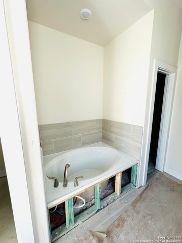 191 Desert Bloom, San Antonio, TX 78253