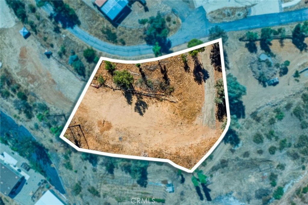 13700 Monte Vista, Lake Elsinore, CA 92530 — exterior