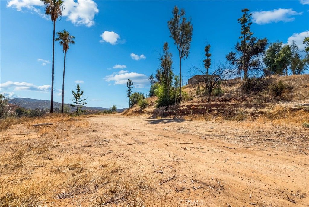 13700 Monte Vista, Lake Elsinore, CA 92530 — photo 2